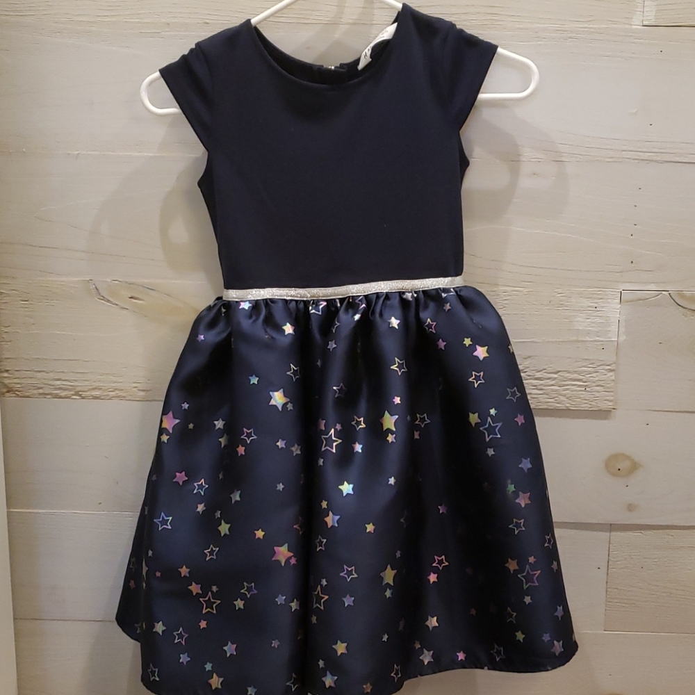 Puffy navy star dress